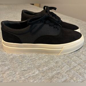 NEW Vince Men’s black sneakers. Size US 8M/EUR 41